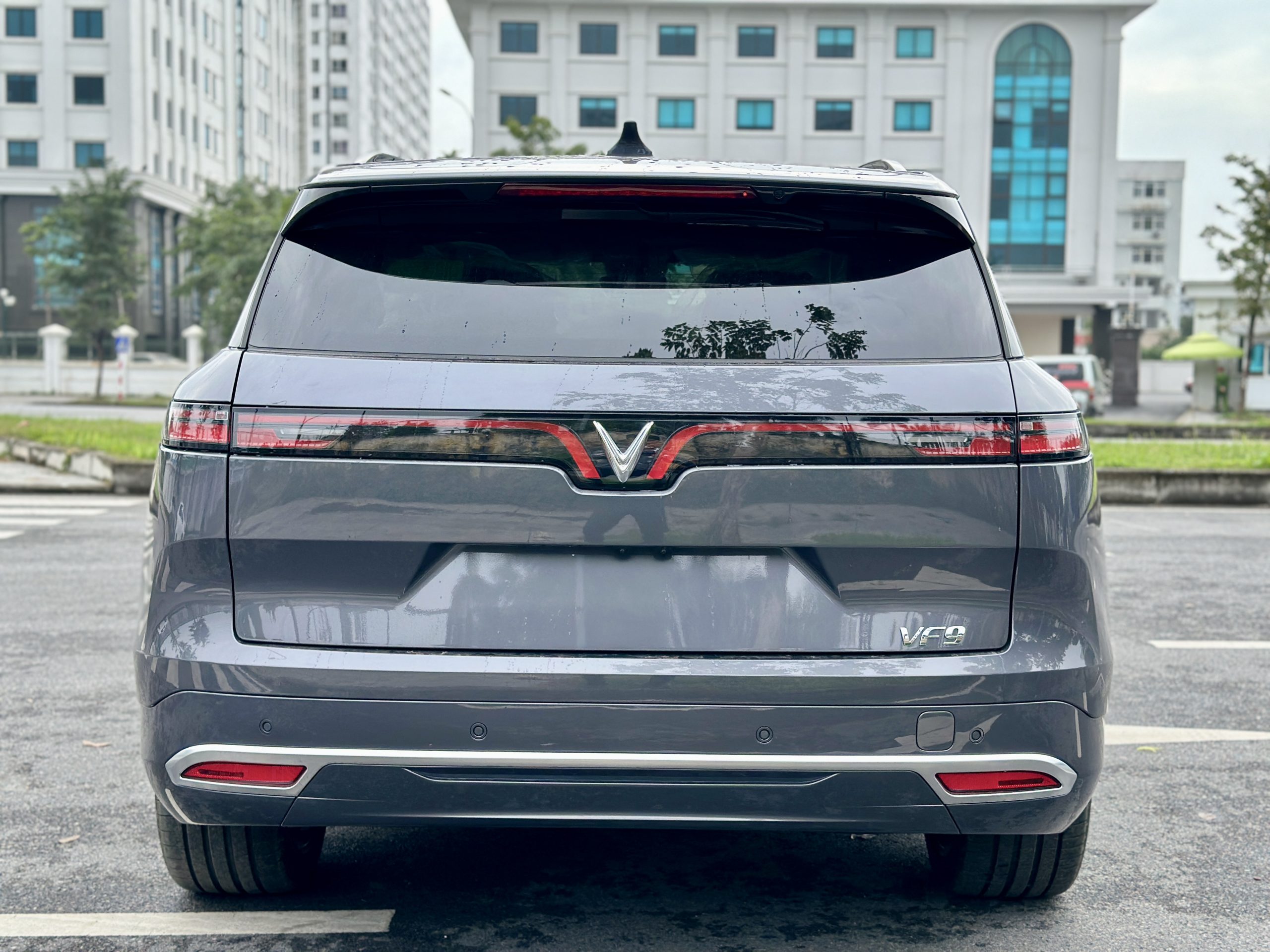 Xe Vinfast VF 9 tại Vinfast Thăng Long