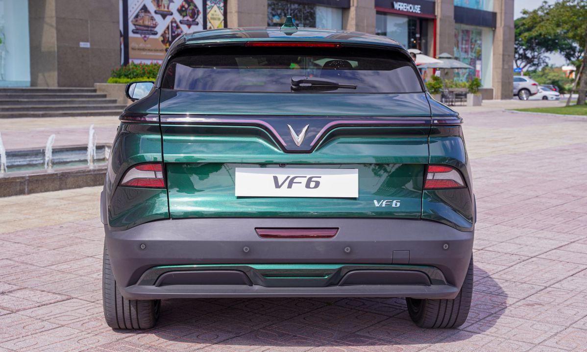 Xe Vinfast VF 6 tại Vinfast Thăng Long